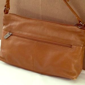 Stone Mountain leather bag BC